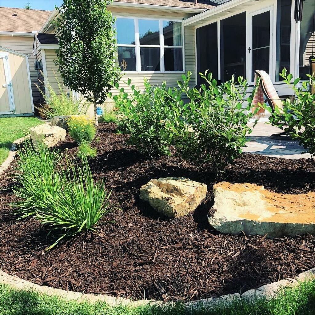 Plantings and Boulders by Sequoia Landscape