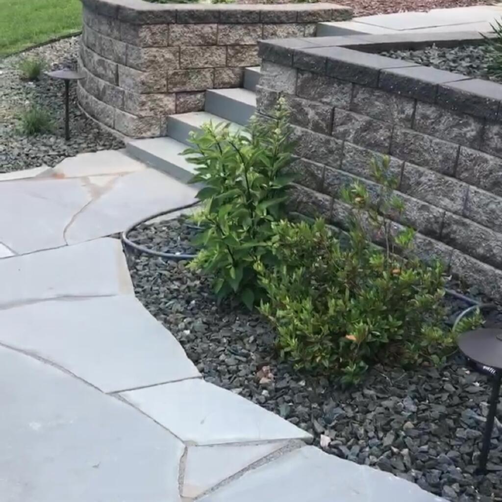 Retaining Wall by Sequois Landscape