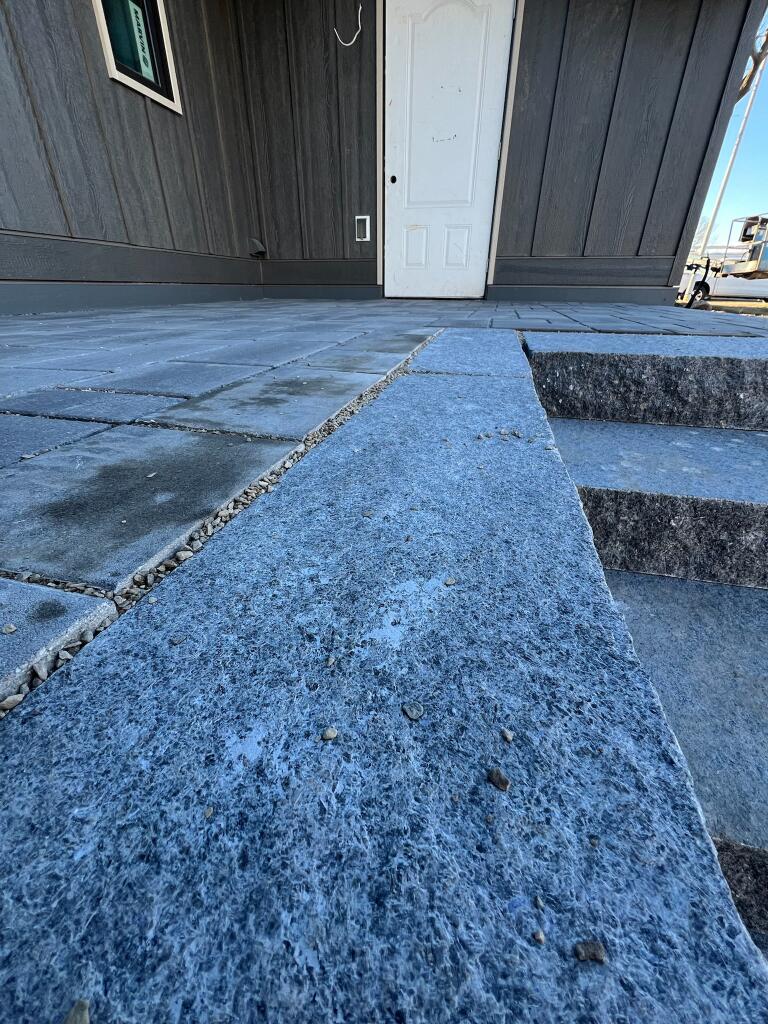 Fountain Lake Retaining Wall at Sequoia Landscape