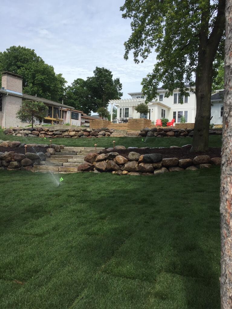 Retaining Wall by Sequois Landscape